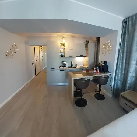 Appartement By Zora Năvodari